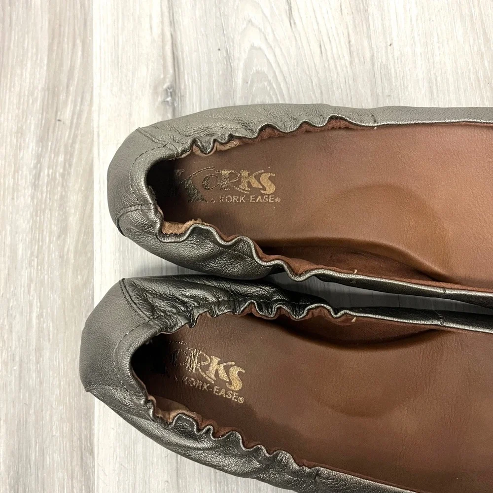Korks by Kirk-Ease Flats Women's 9 Julie Pewter Metallic Leather Ballet